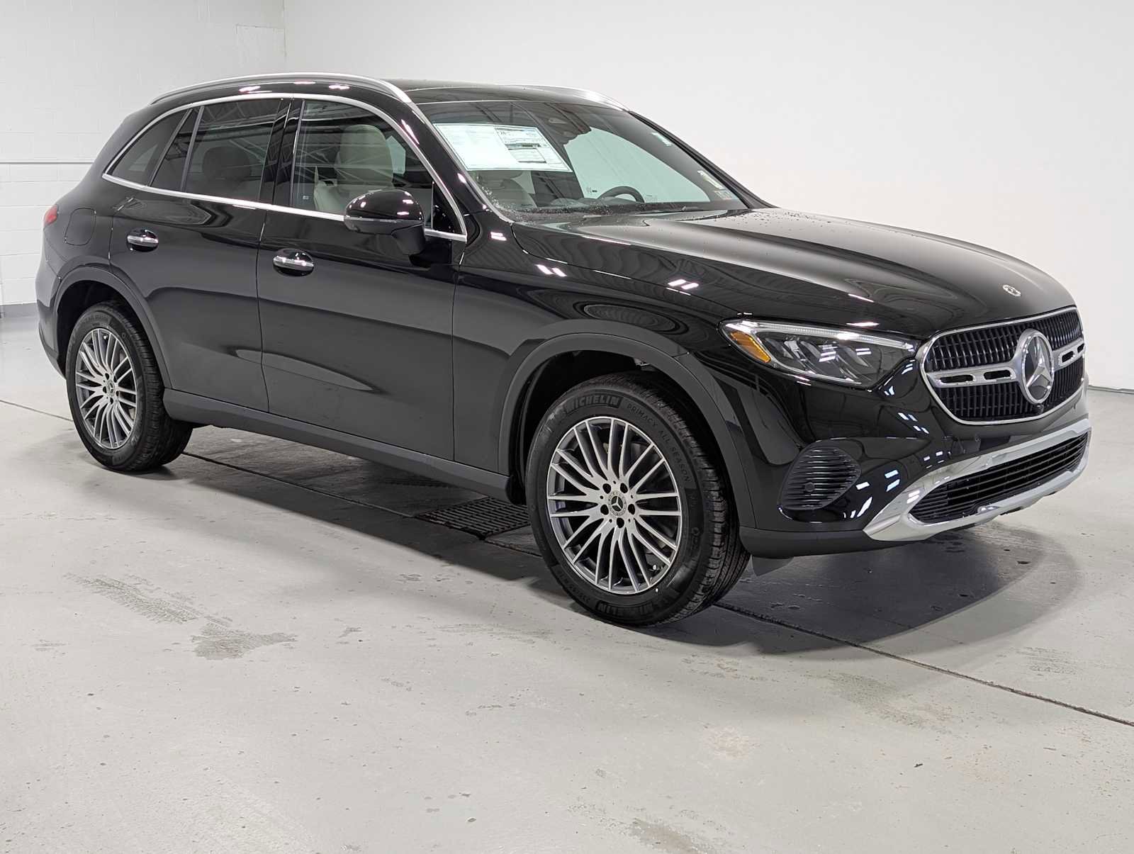 New 2026 Mercedes-Benz GLC 300 GLC 300 image 6