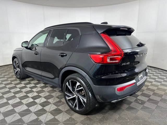 Used 2020 Volvo XC40 T5 R-Design w/ Protection Package Premier image 5