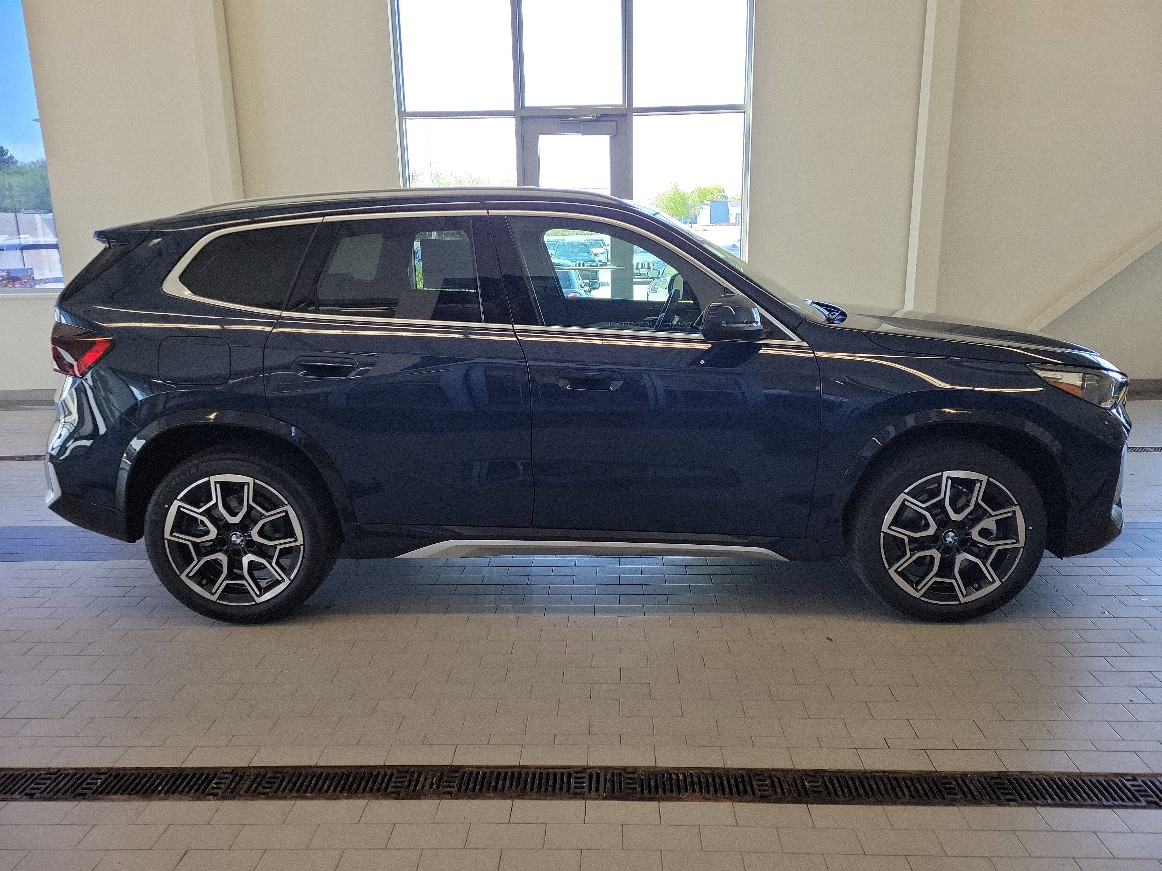 New 2026 BMW X1 xDrive28i w/ Technology Package AWD/4WD image 8