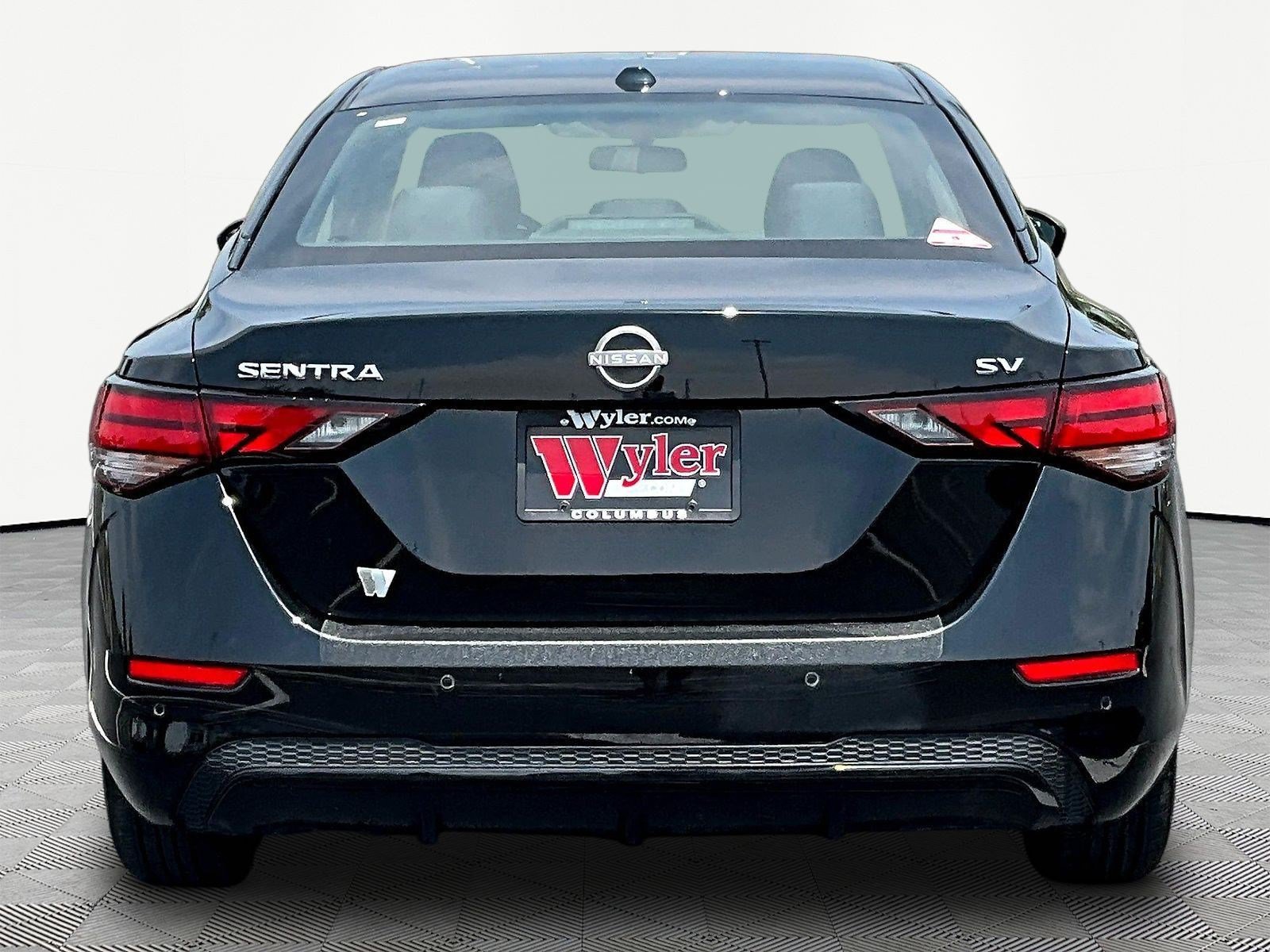 Used 2024 Nissan Sentra SV FWD image 4