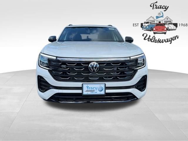 New 2026 Volkswagen Atlas Cross Sport SEL R-Line image 2
