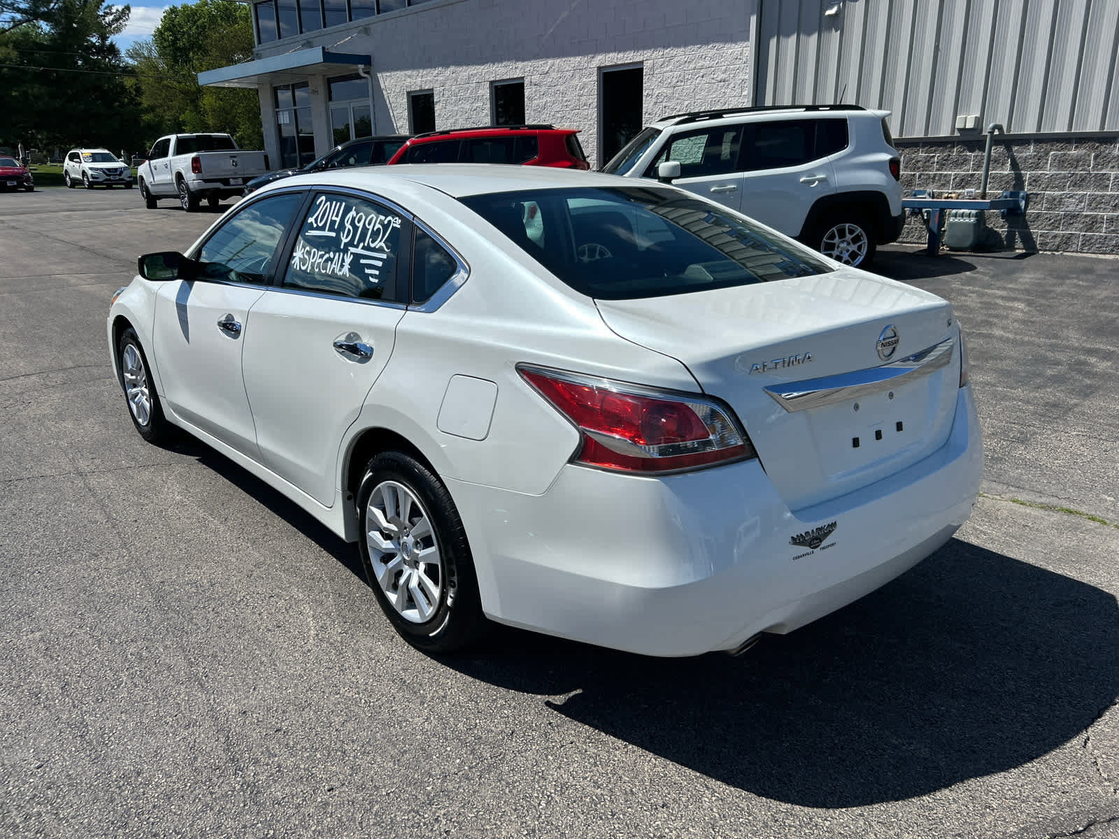 Used 2014 Nissan Altima 2.5 S FWD image 5