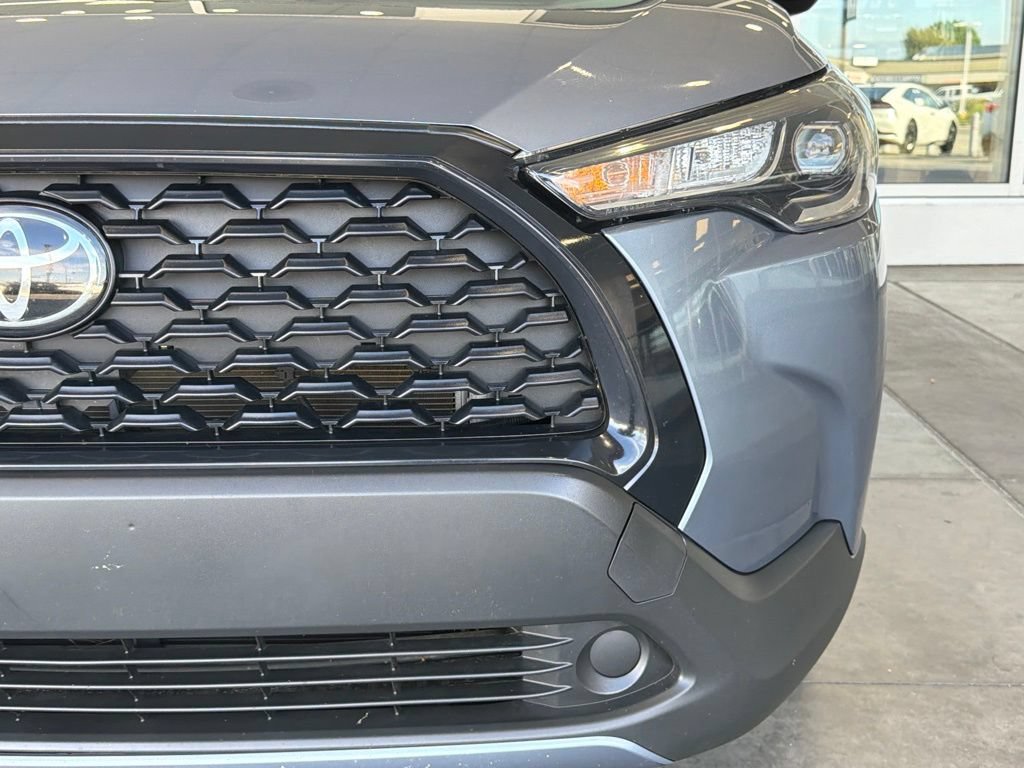 Certified 2022 Toyota Corolla Cross LE FWD image 6