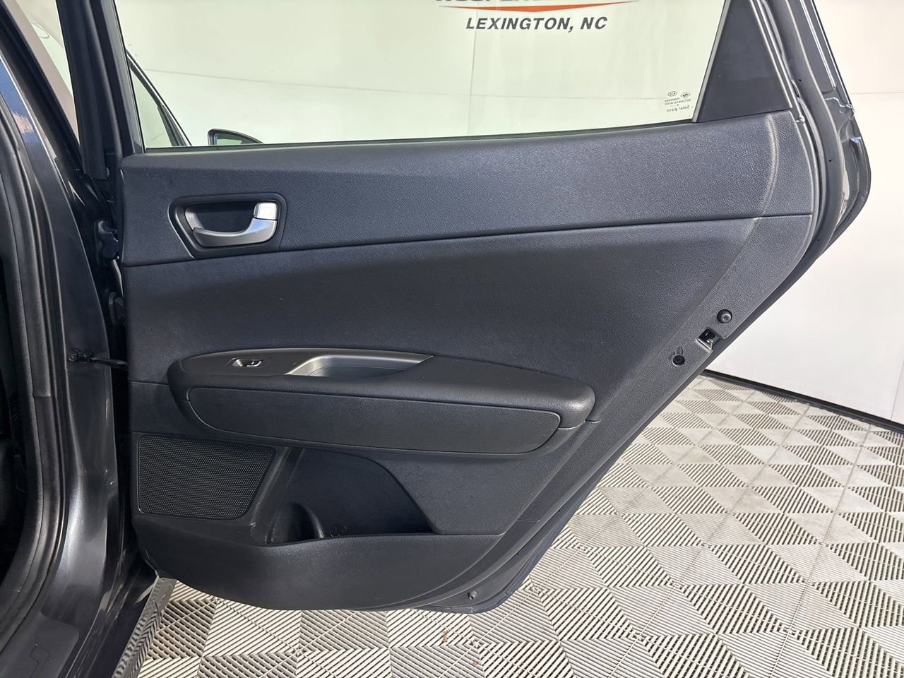 Used 2020 Kia Optima S image 24
