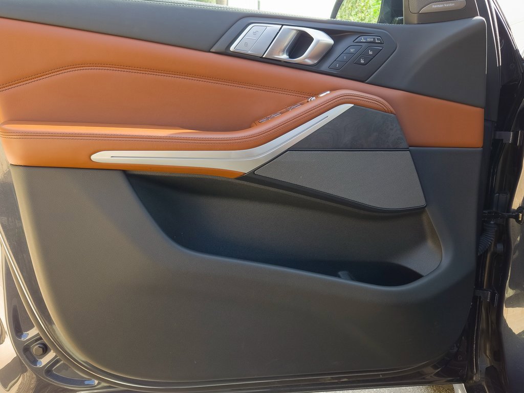 Certified 2022 BMW X7 M50i image 12