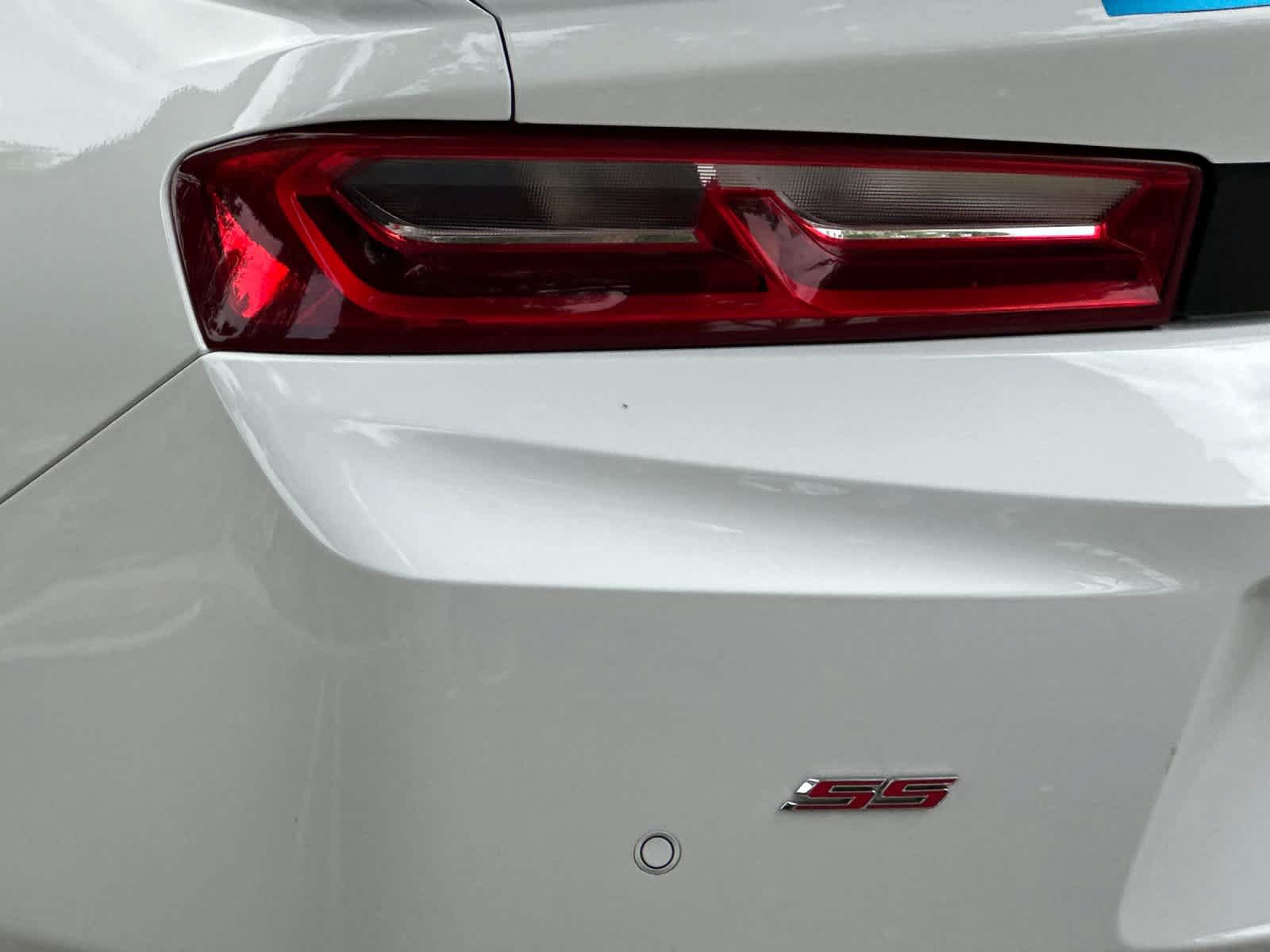 Used 2016 Chevrolet Camaro SS RWD image 13