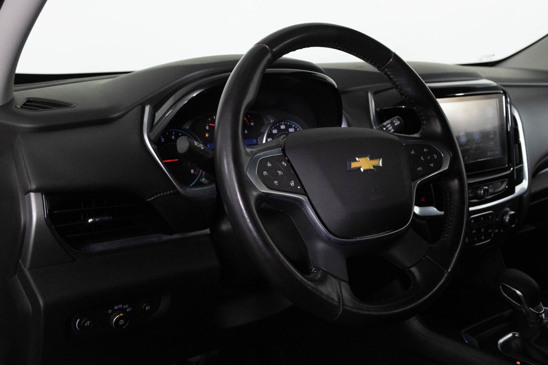 Used 2021 Chevrolet Traverse LT image 29