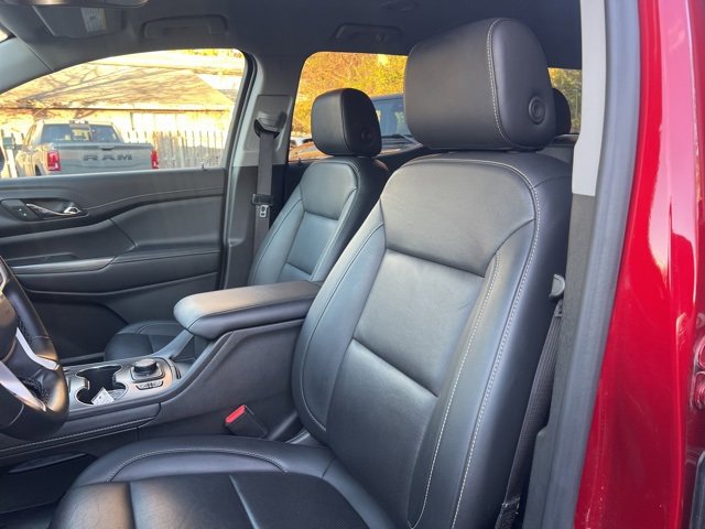 Used 2023 GMC Acadia SLT image 26