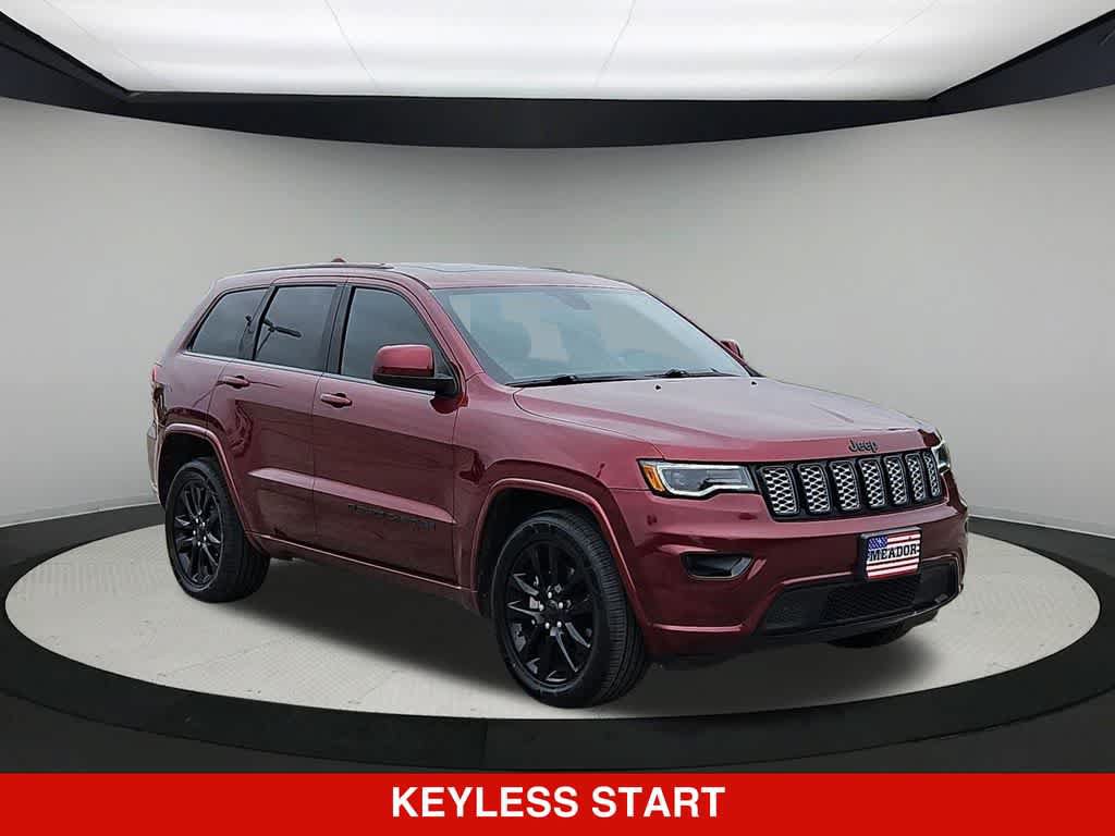 Used 2022 Jeep Grand Cherokee Laredo X RWD image 9