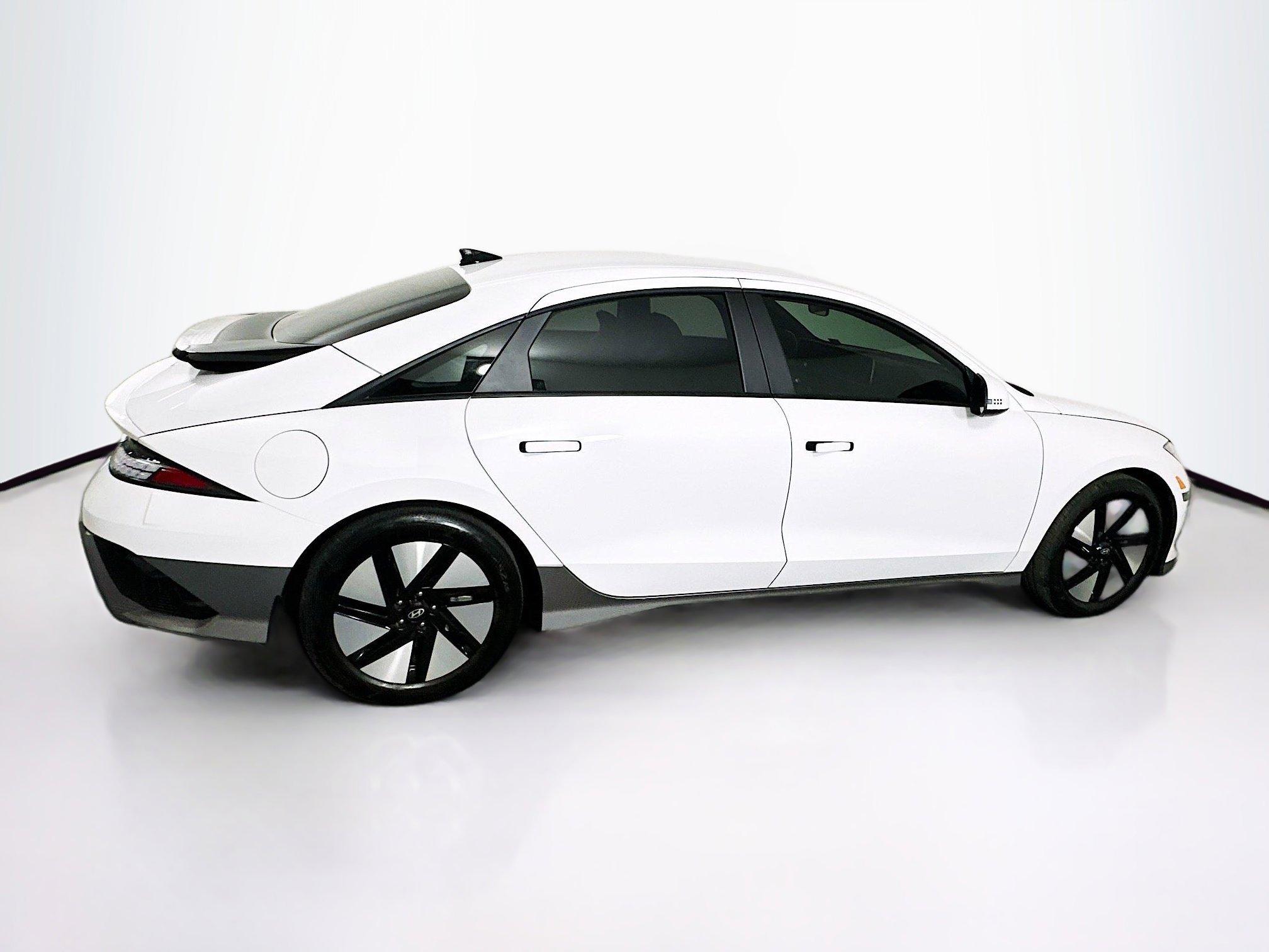 Used 2024 Hyundai Ioniq 6 SE image 10