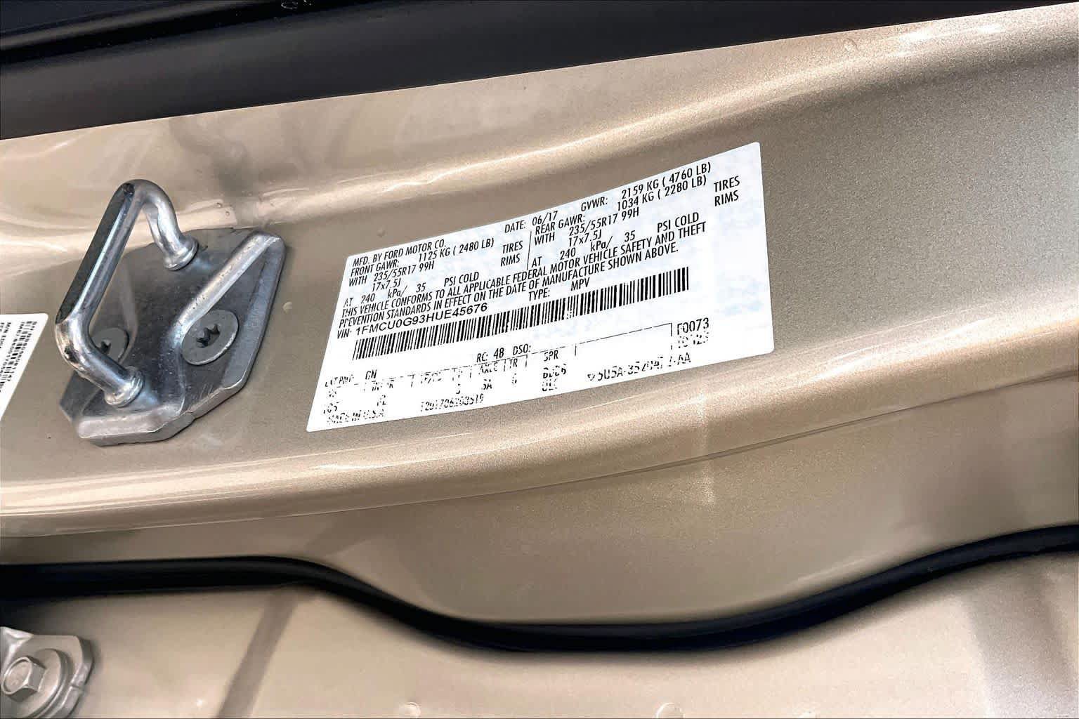 Used 2017 Ford Escape SE w/ Equipment Group 201A FWD image 33