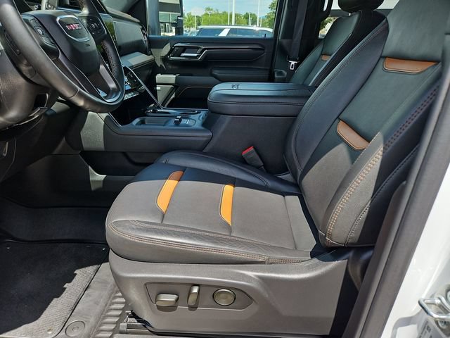 Used 2025 GMC Sierra 2500 AT4 AWD/4WD image 18