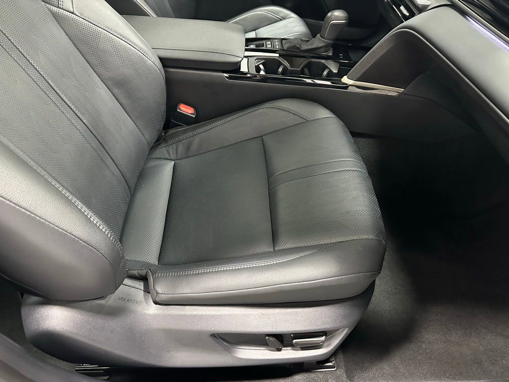 Used 2025 Toyota Camry XSE image 62