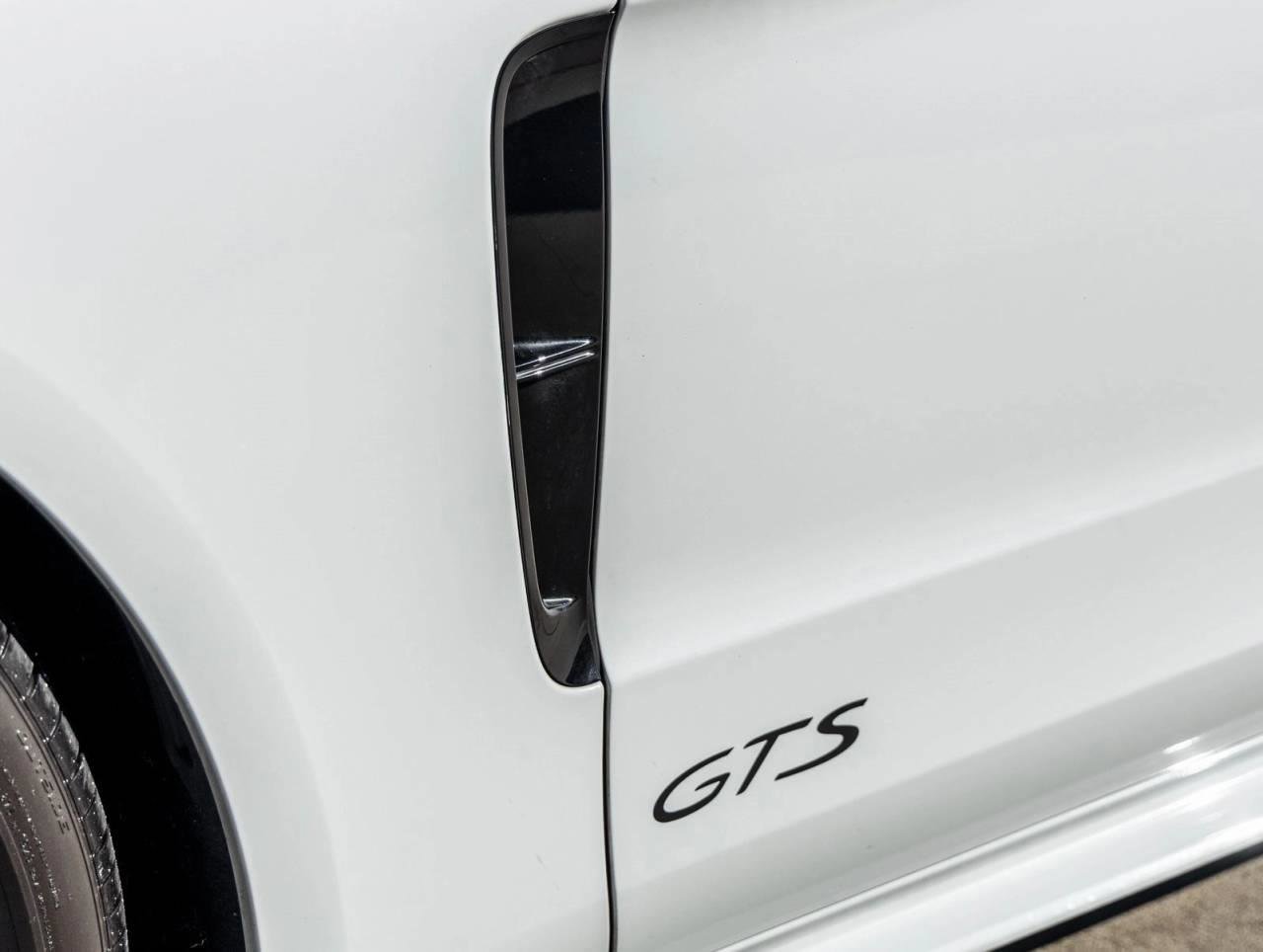 Used 2020 Porsche Panamera GTS image 64