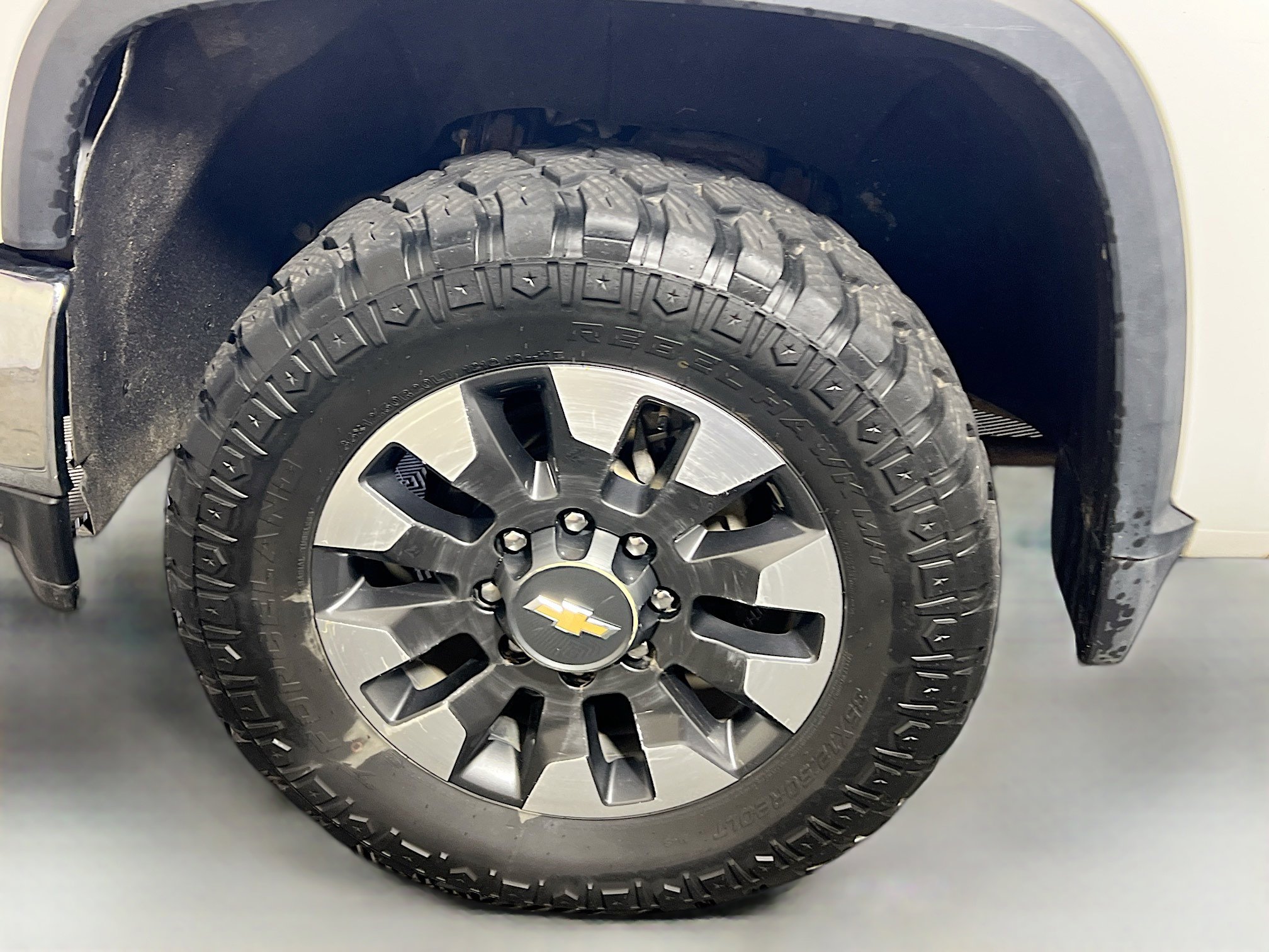 Used 2021 Chevrolet Silverado 2500 Custom w/ Custom Value Package image 13