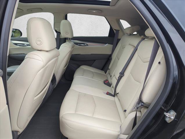 Used 2018 Cadillac XT5 Premium Luxury FWD image 19