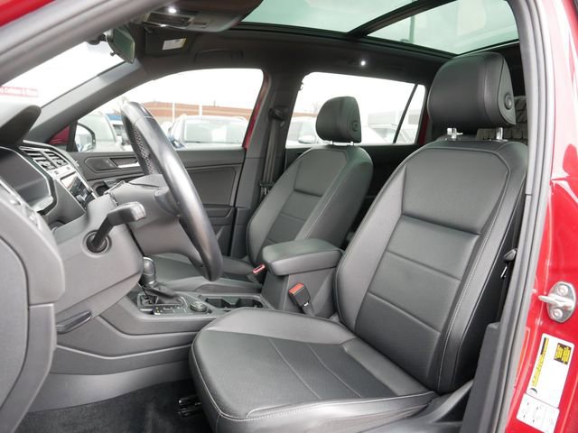 Used 2019 Volkswagen Tiguan SEL R-Line image 15