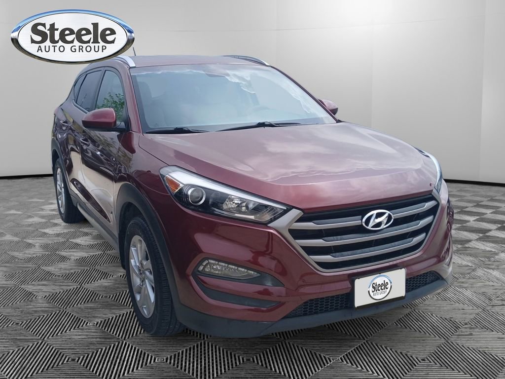 Used 2016 Hyundai Tucson SE w/ Option Group 02 FWD image 3