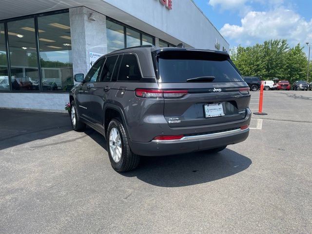 Used 2025 Jeep Grand Cherokee Laredo X AWD/4WD image 7