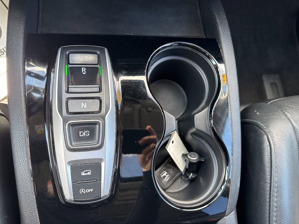 Used 2018 Honda Pilot Touring image 36