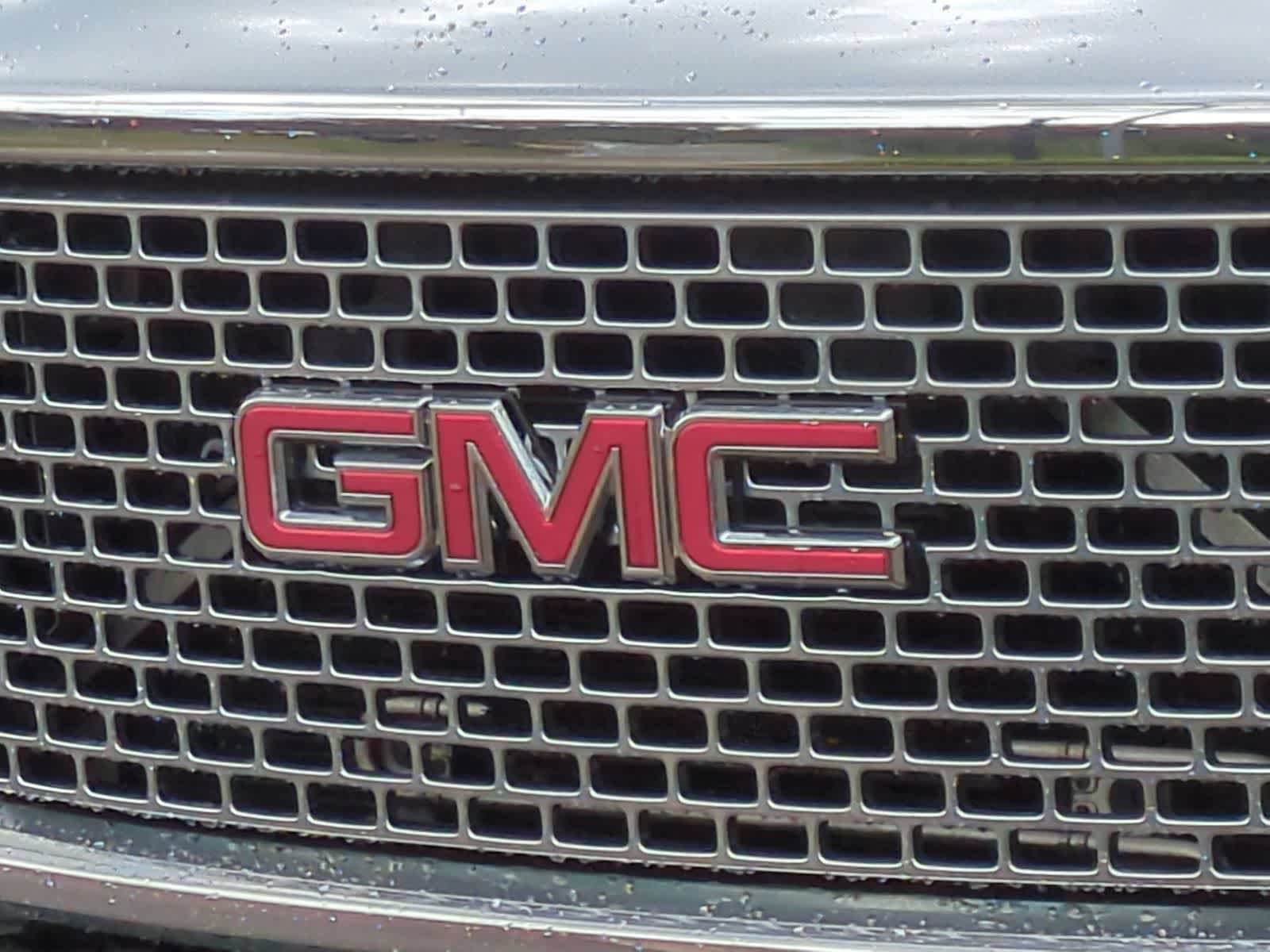 Used 2017 GMC Sierra 2500 Denali w/ Suspension Package, Off-Road AWD/4WD image 12