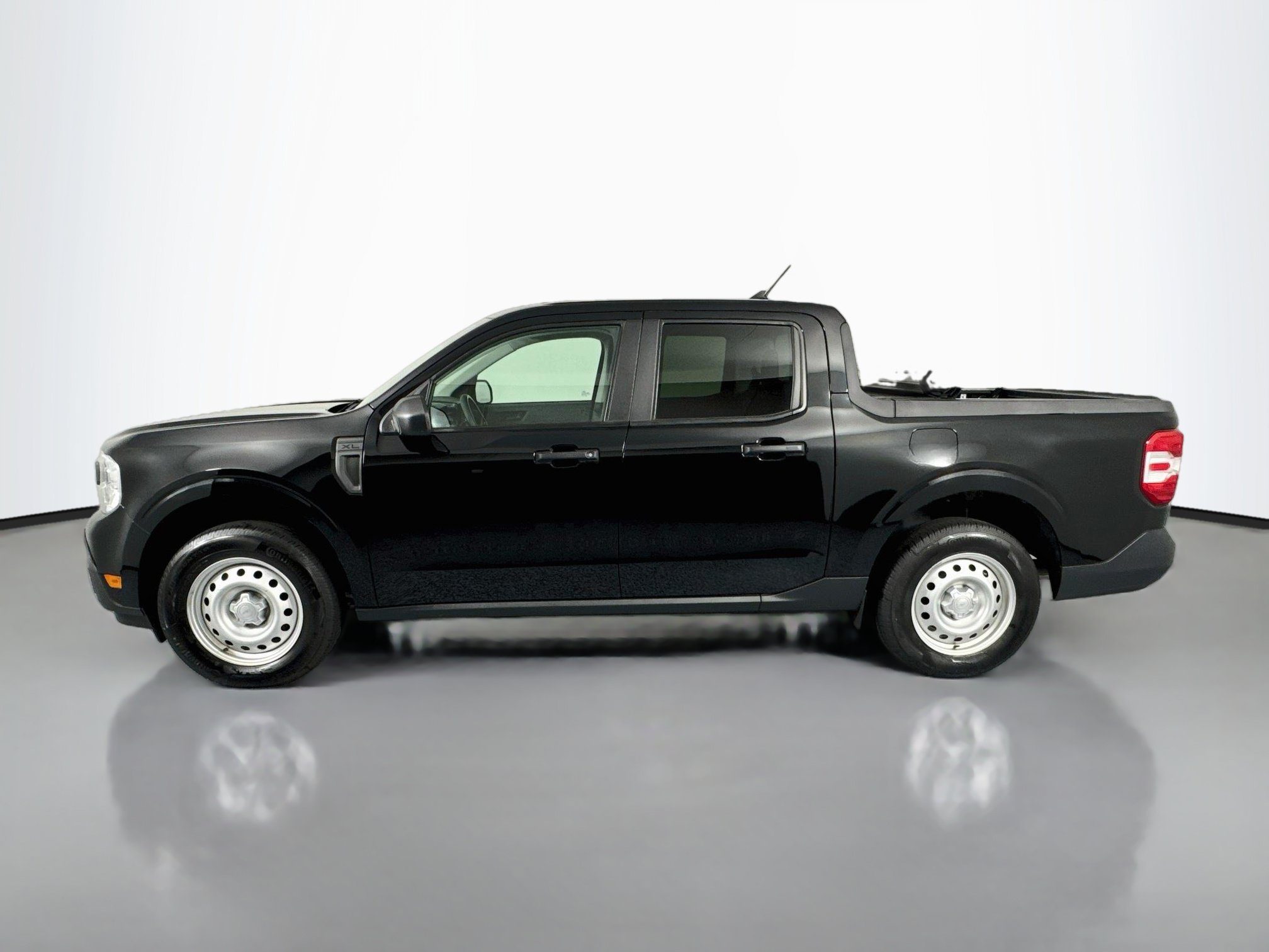 Used 2022 Ford Maverick XL FWD image 8