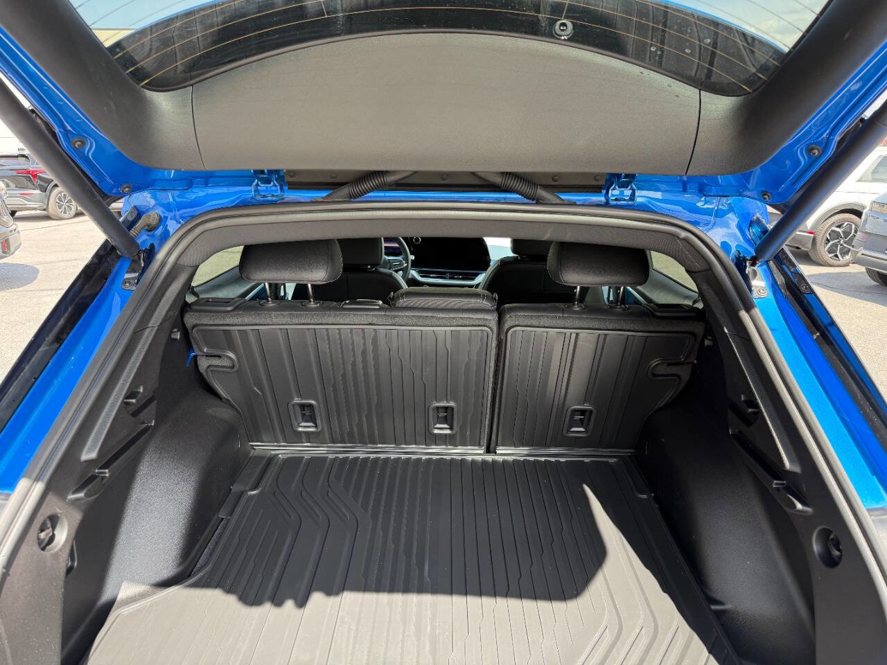 Used 2024 Chevrolet Equinox EV LT w/ LPO, All-Weather Mat Package image 20
