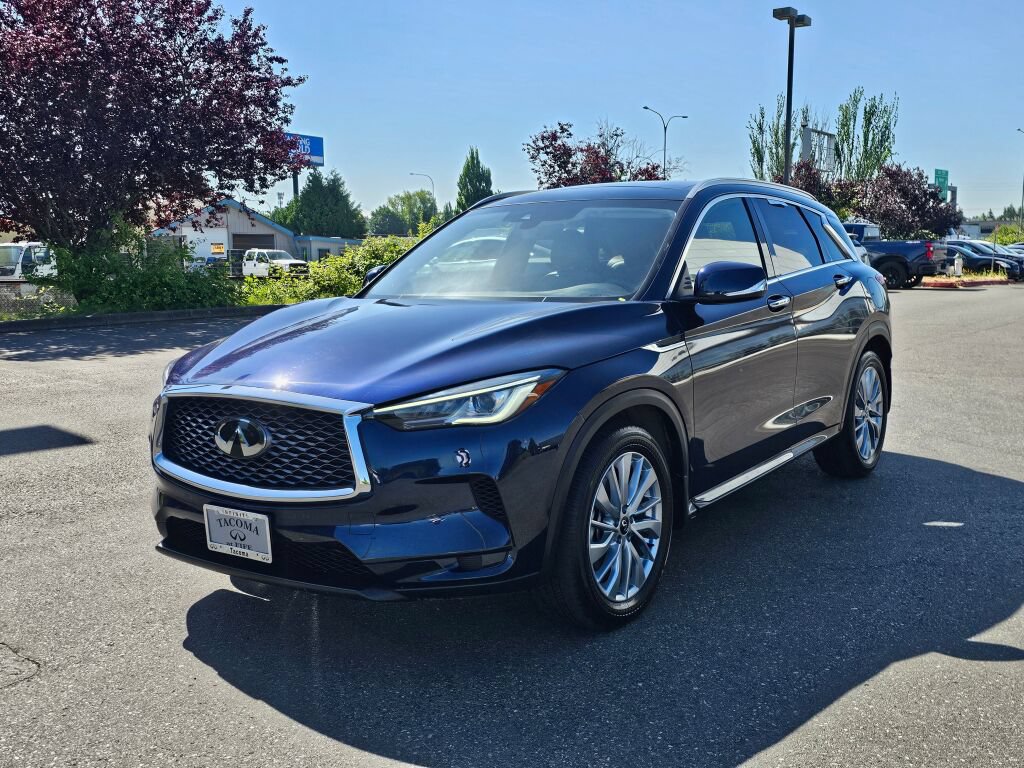 Used 2024 INFINITI QX50 Luxe AWD/4WD image 3