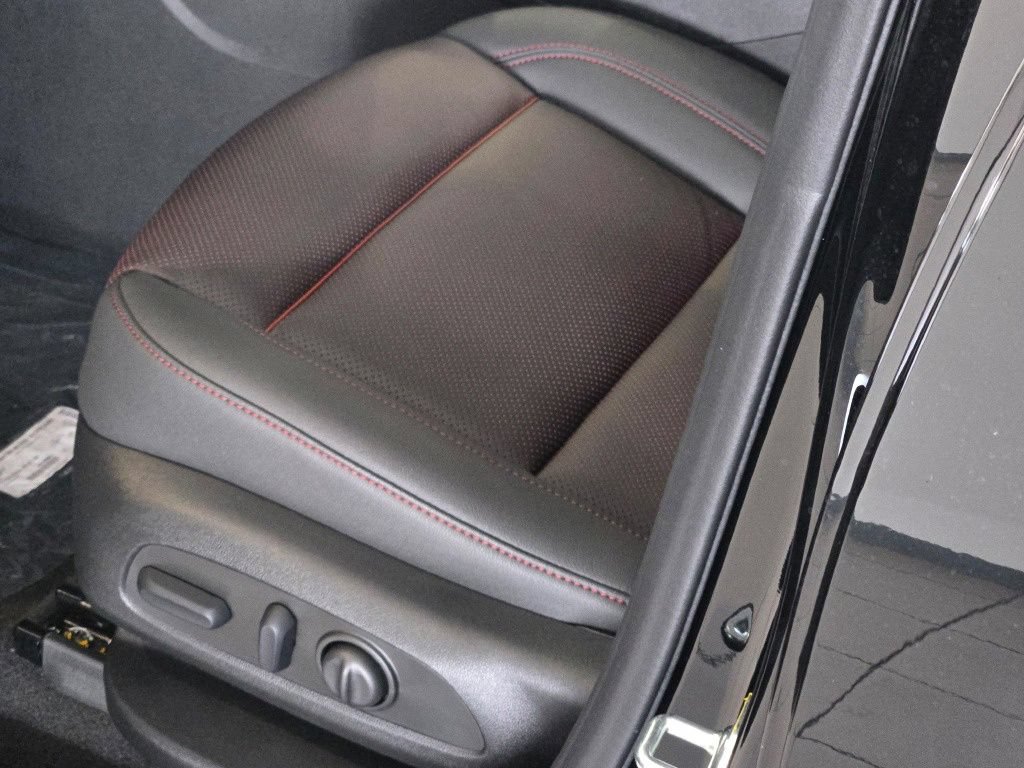 New 2026 Chevrolet Blazer RS AWD/4WD image 23