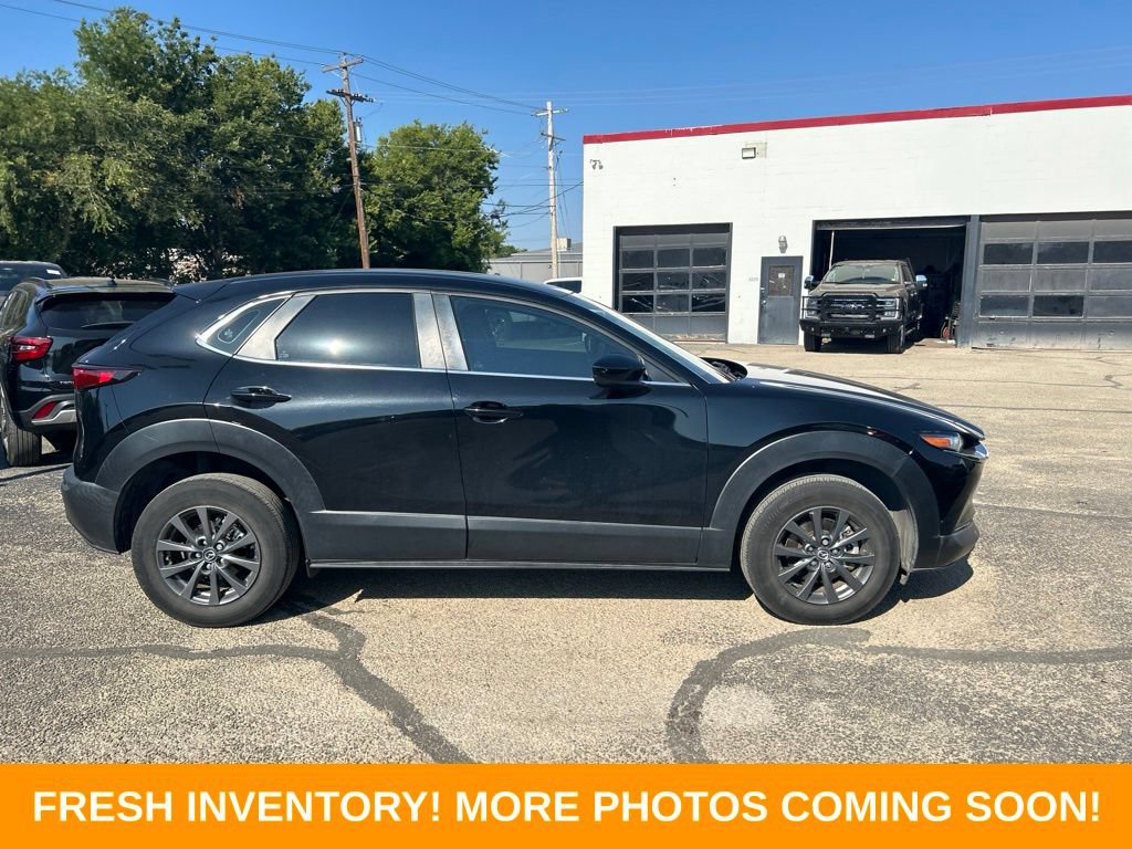 Used 2021 MAZDA CX-30 FWD 2.5 S image 2