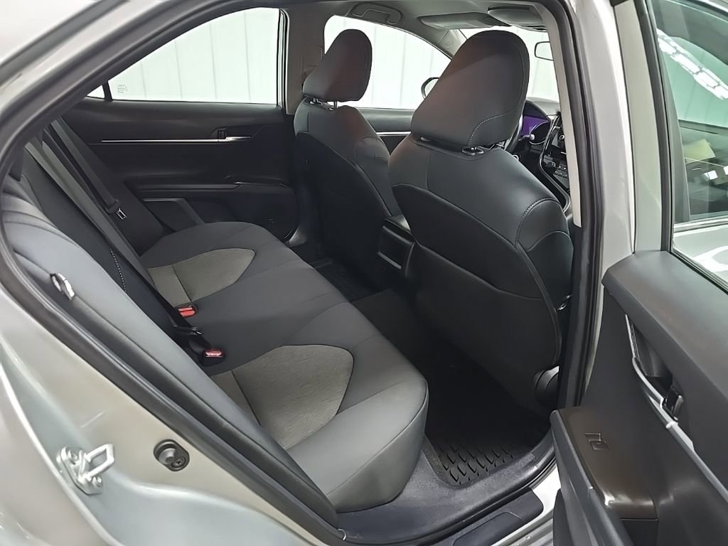 Used 2021 Toyota Camry LE w/ Cold Weather Package image 17