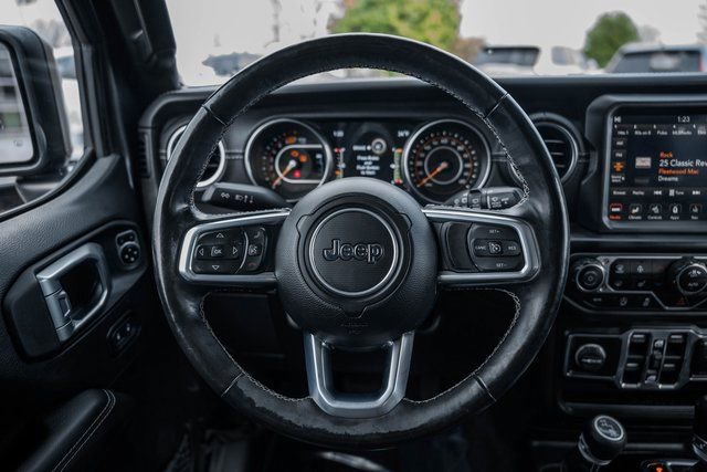Used 2020 Jeep Wrangler Unlimited Sahara image 30