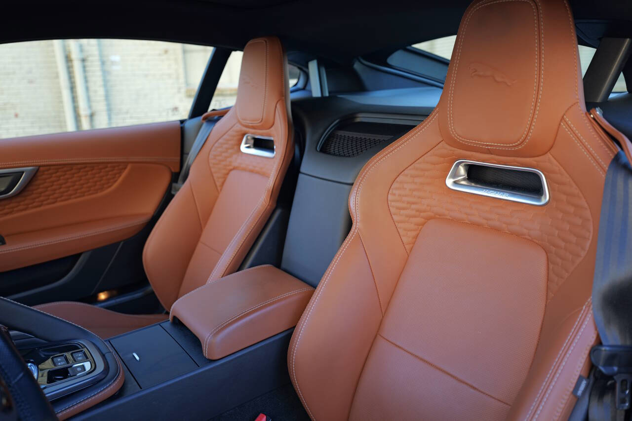 Used 2021 Jaguar F-TYPE R image 76