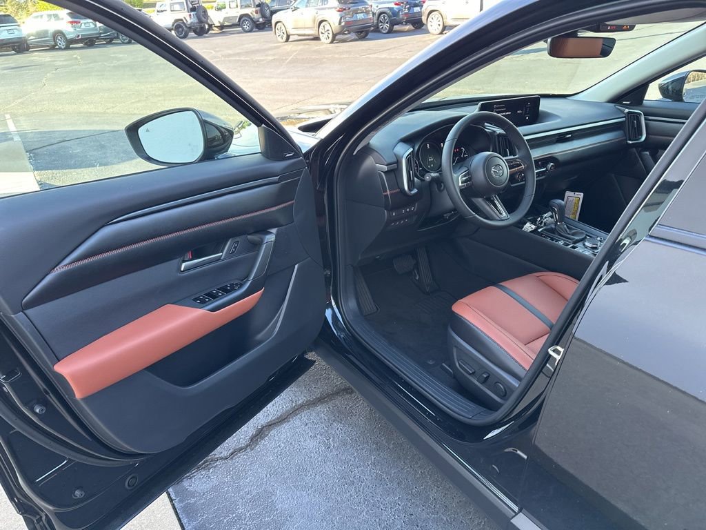 New 2026 MAZDA CX-50 AWD 2.5 S w/ Cargo Package image 25