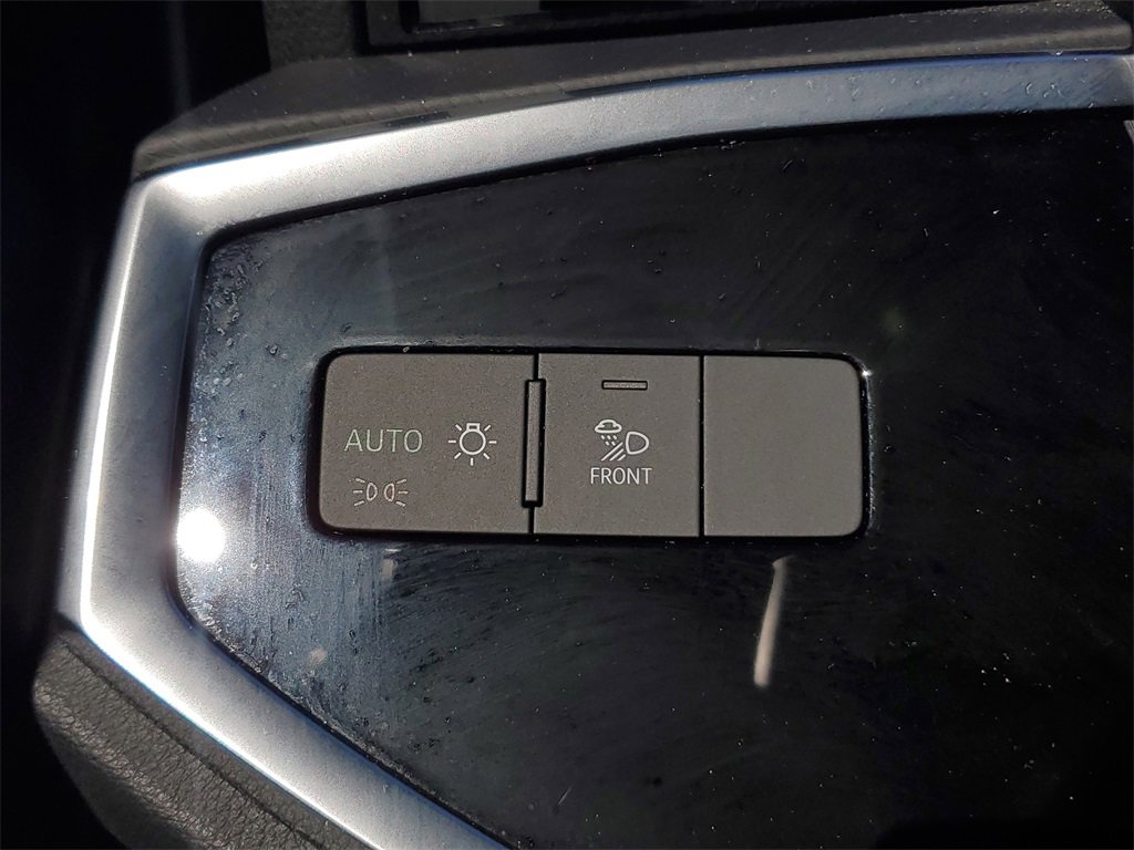 Used 2024 Audi Q3 2.0T Premium Plus image 35