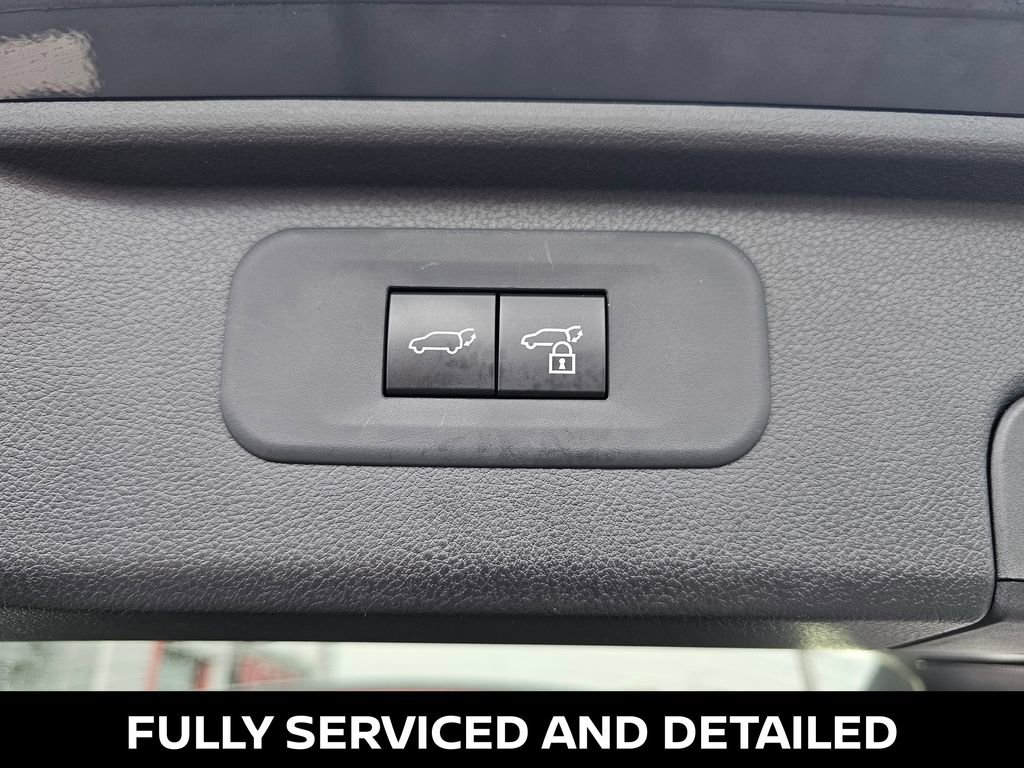 Used 2024 Toyota Grand Highlander Limited image 13