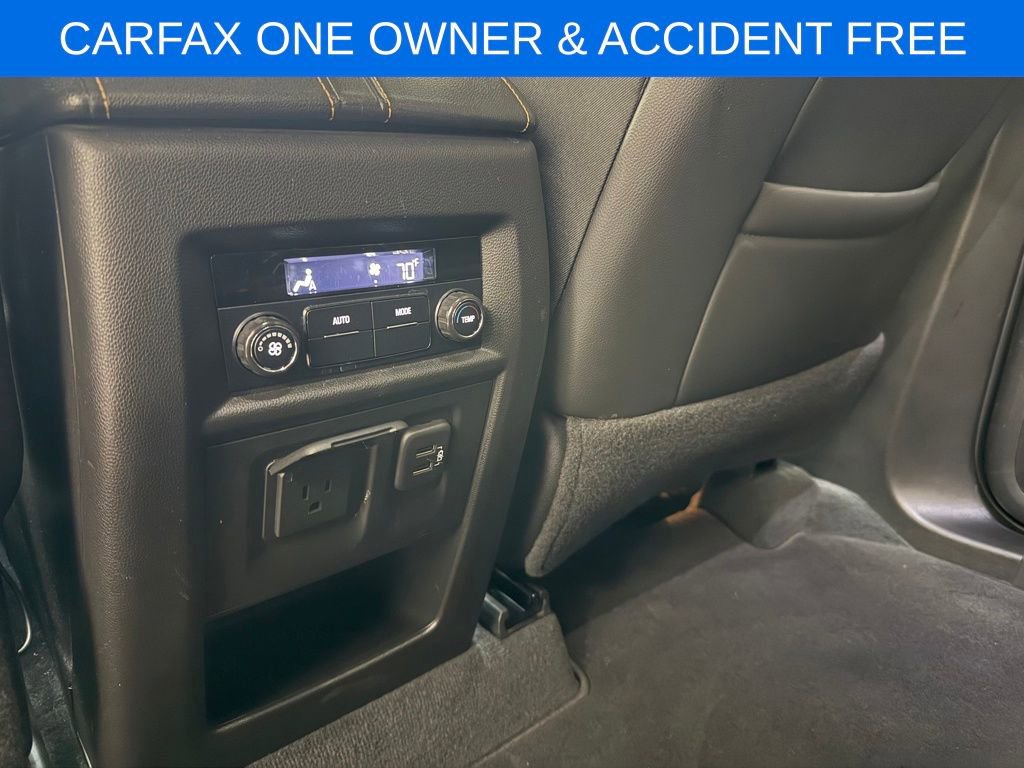 Used 2021 Chevrolet Traverse RS image 17