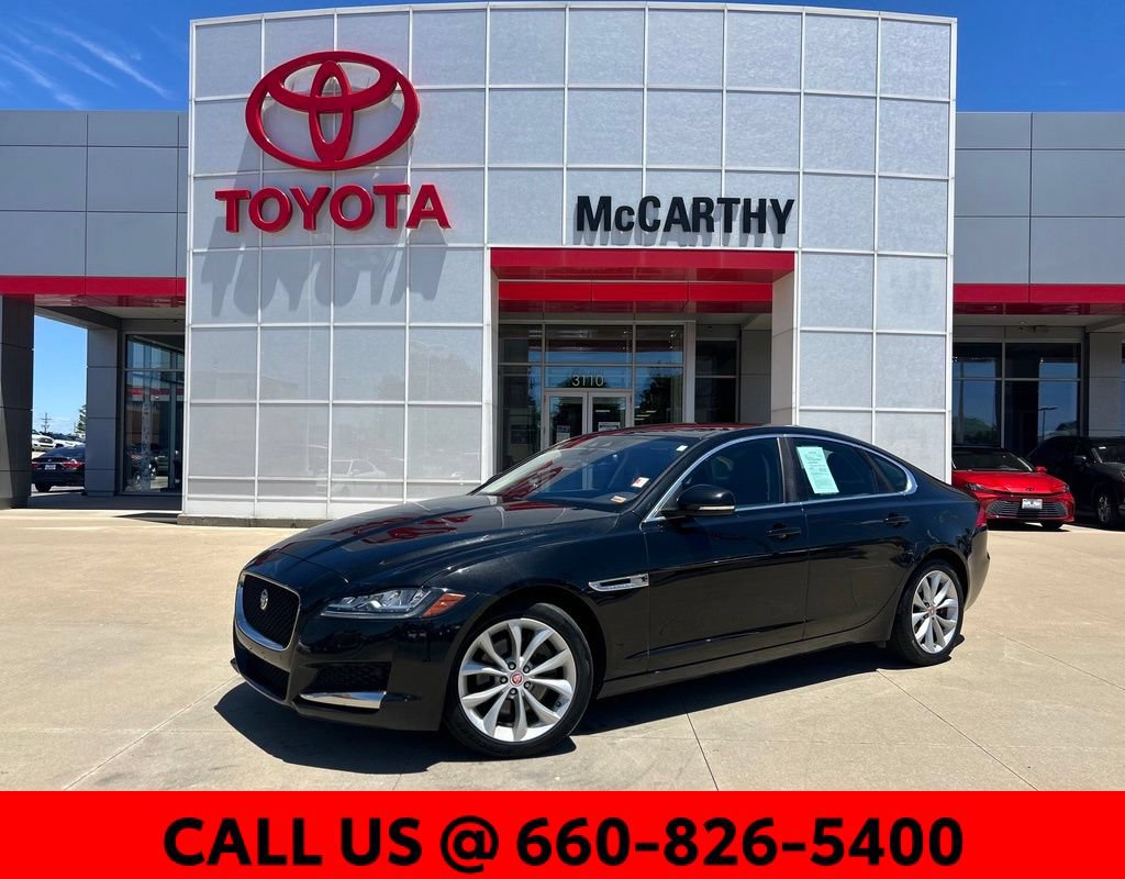 Used 2017 Jaguar XF Premium AWD/4WD image 1