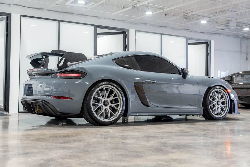 Used 2024 Porsche 718 Cayman GT4 RS RWD image 7