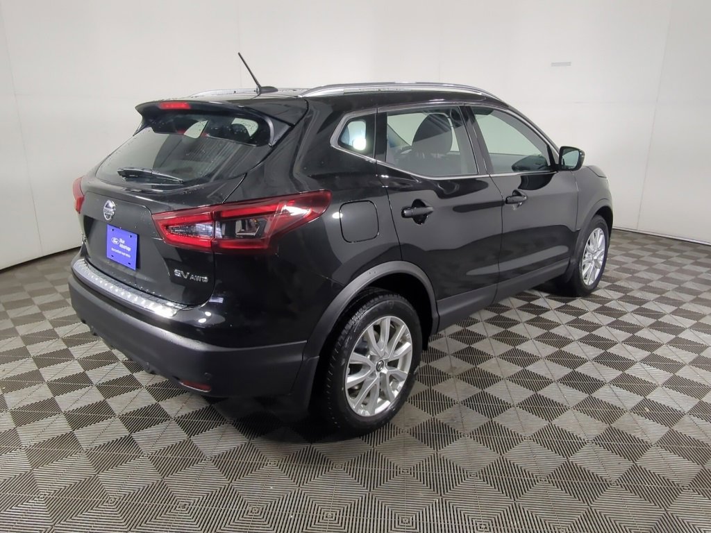 Used 2022 Nissan Rogue Sport SV image 7
