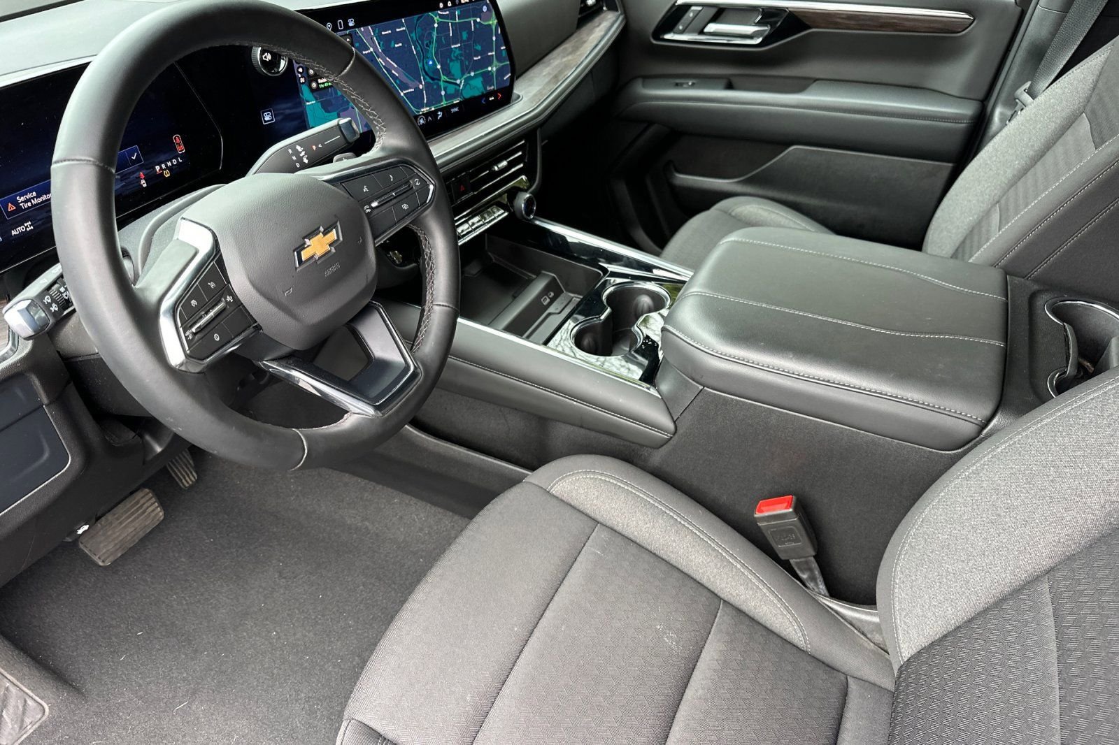 Used 2025 Chevrolet Tahoe LS image 10