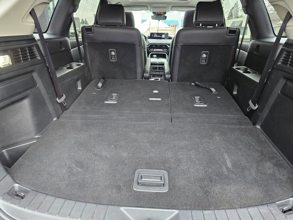 Certified 2024 MAZDA CX-90 Plug-In Hybrid w/ Preferred image 17