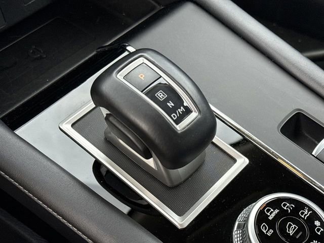 Used 2024 Mitsubishi Outlander SE Black Edition image 17