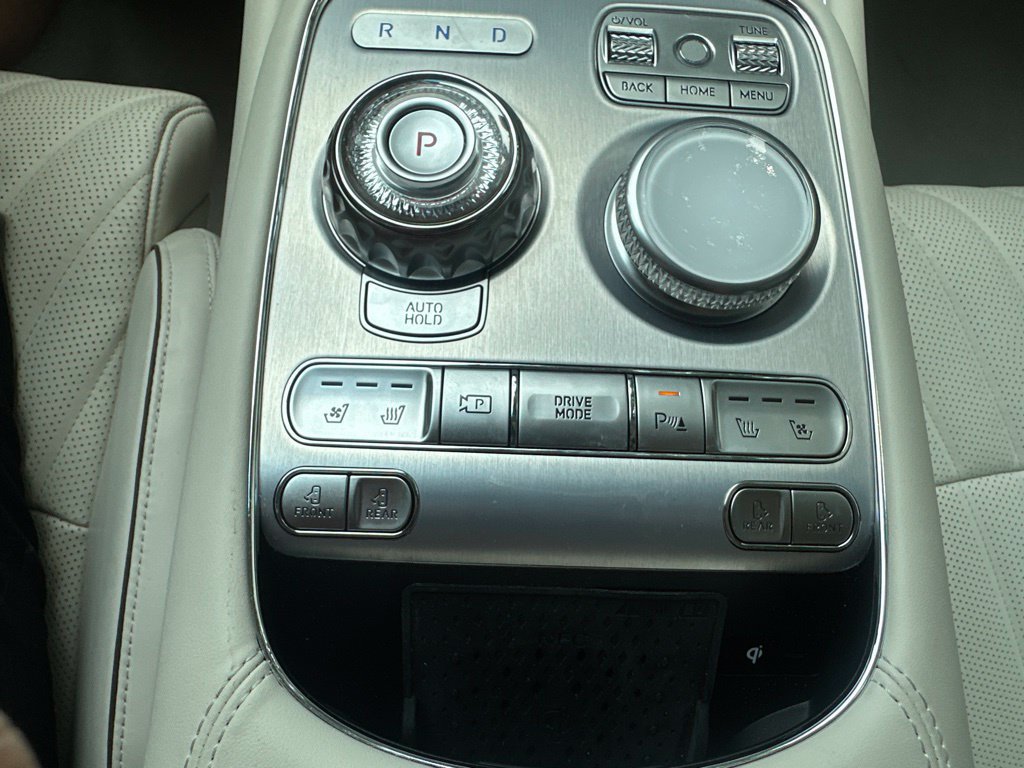 Used 2025 Genesis G90 3.5T AWD/4WD image 23