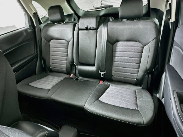 Used 2022 Ford Edge SE AWD/4WD image 11