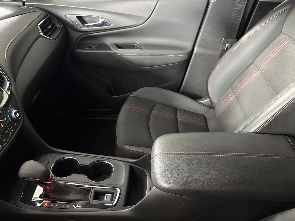 Used 2024 Chevrolet Equinox RS FWD image 19
