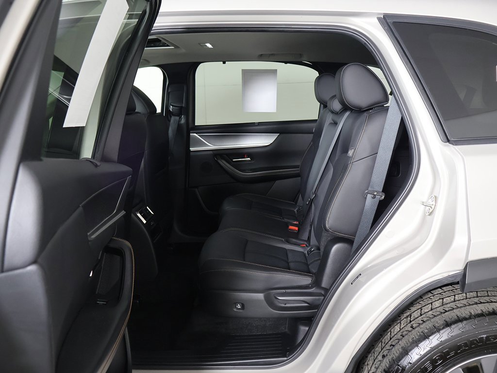 Used 2024 MAZDA CX-90 3.3 Turbo w/ Preferred Plus image 30