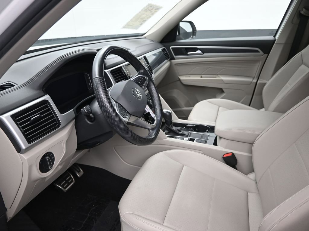 Used 2021 Volkswagen Atlas SEL R-Line FWD image 11
