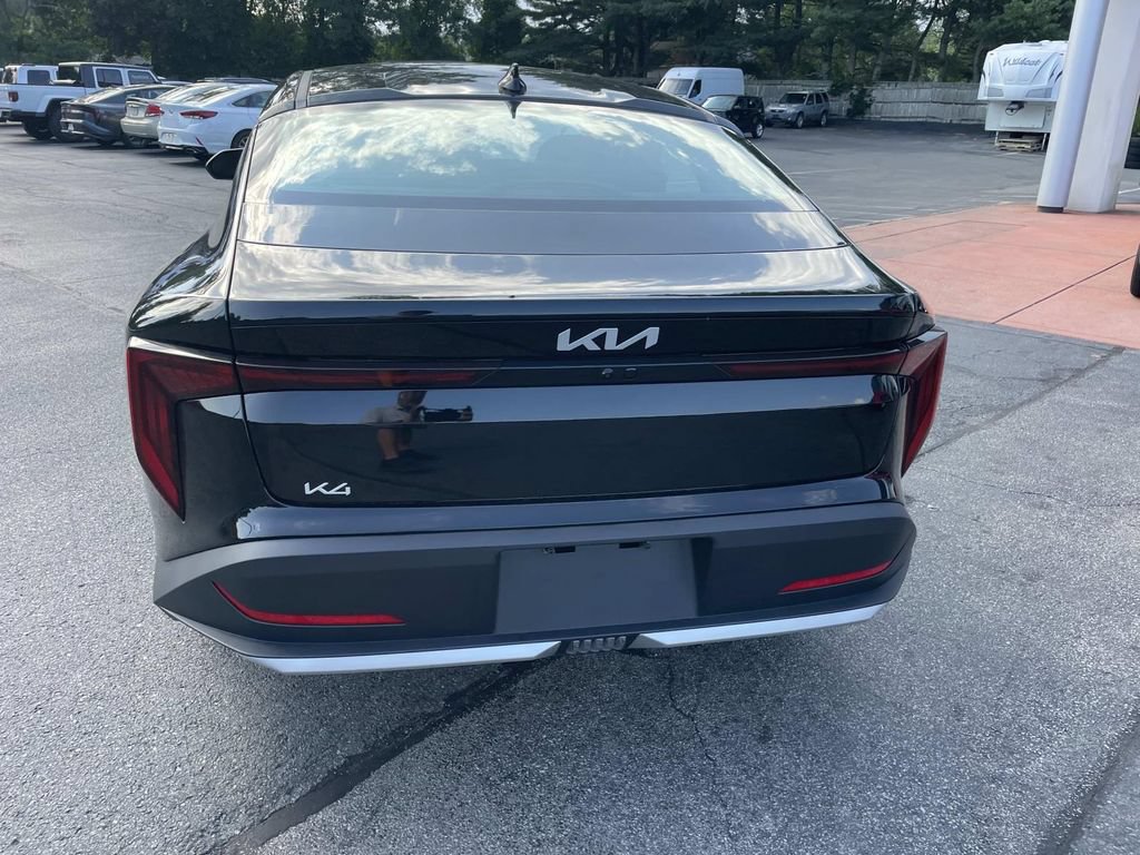 New 2026 Kia K4 FWD image 3