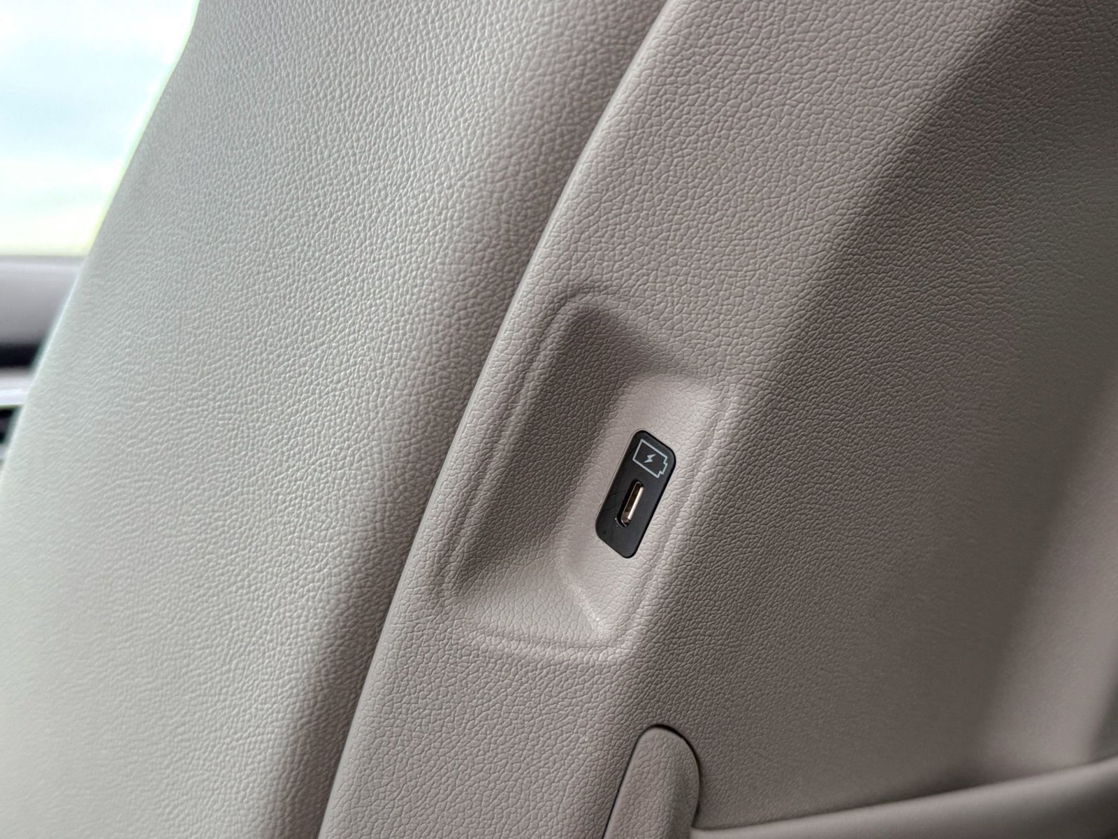 Certified 2025 Kia Sorento SX Prestige image 36